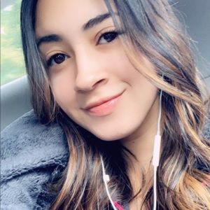 Meet your Posher, Isabelle